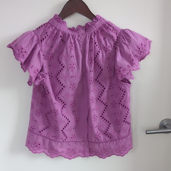 Chic Purple Eyelet Blouse - Picture 4 of 5